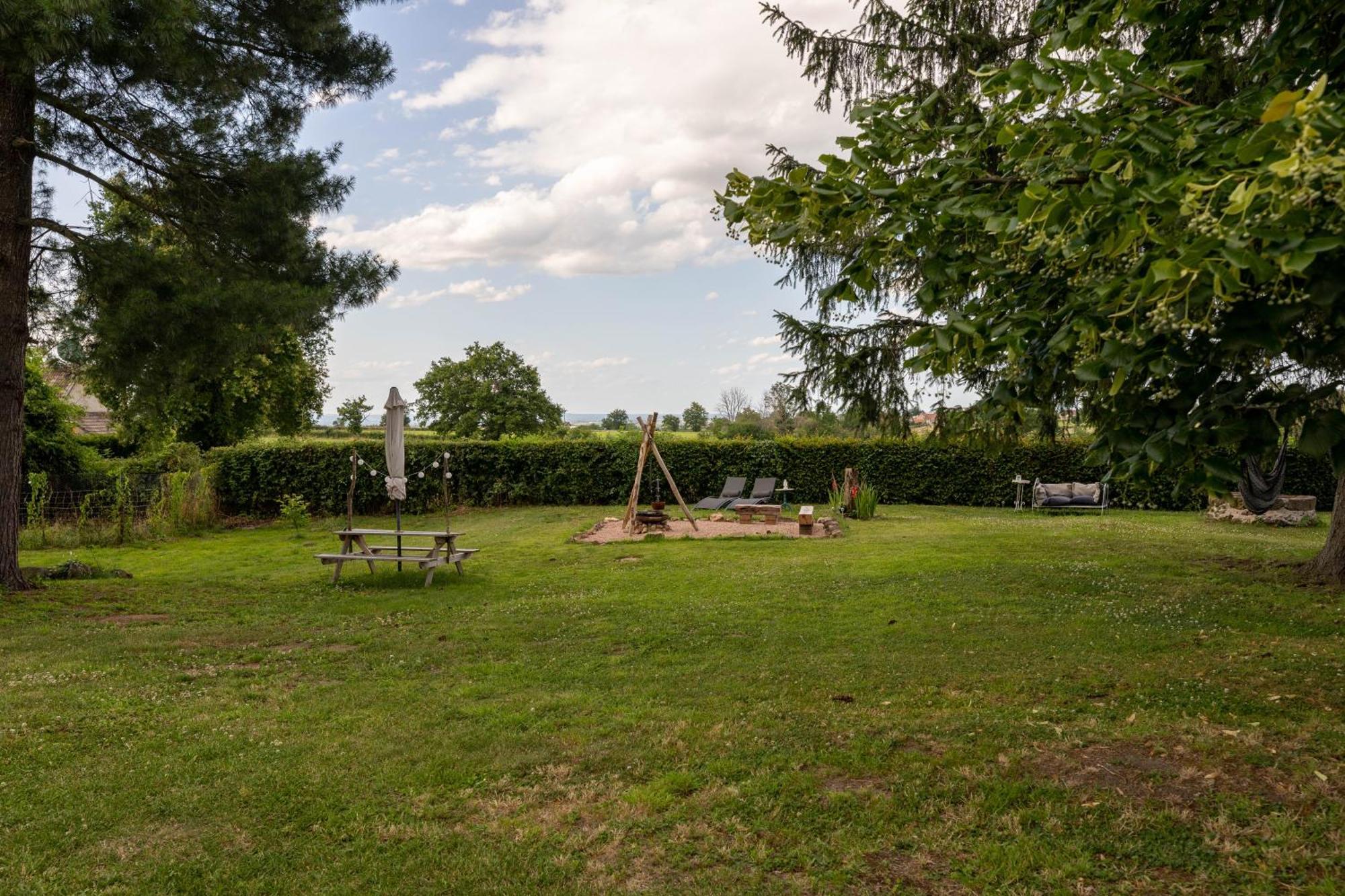Domaine La Pomme De Pin Bed & Breakfast Louroux-de-Beaune Ngoại thất bức ảnh